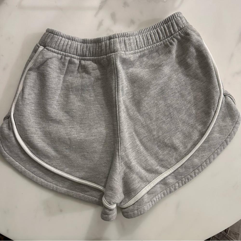 NWOT Agolde 80's High Rise Pieced Track Shorts Size Small - Picture 3 of 5